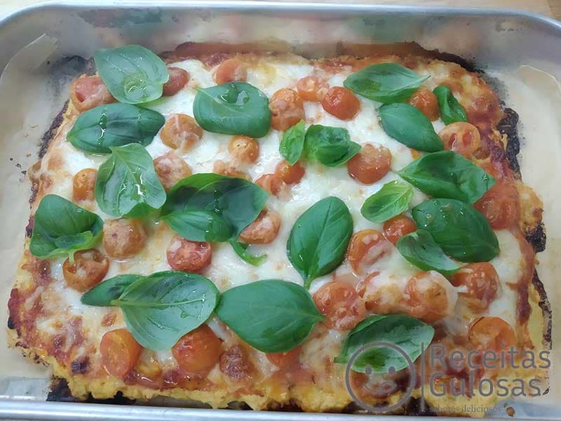 Pizza com base de frango em 6 passos rápidos