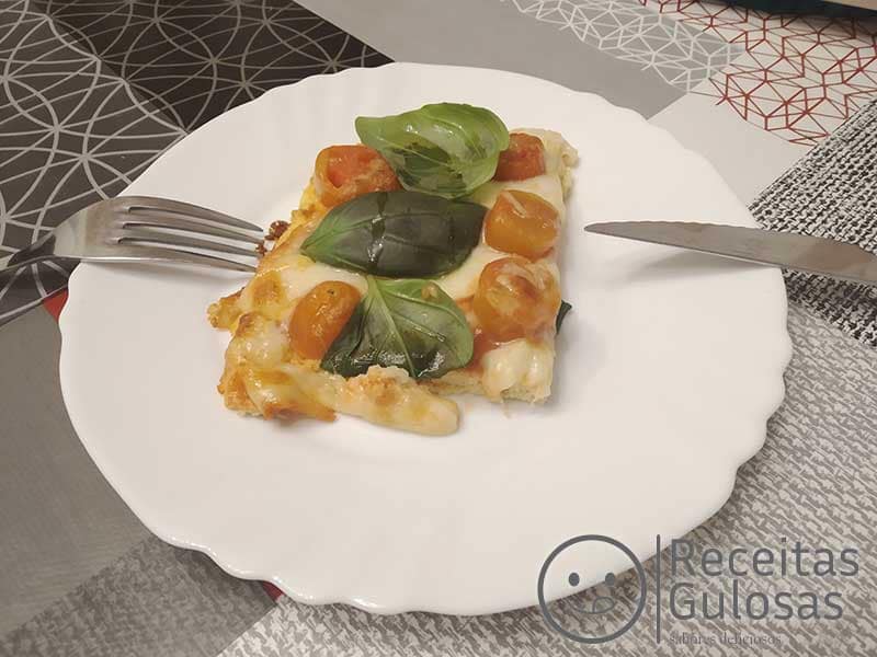 Pizza com base de frango em 6 passos rápidos