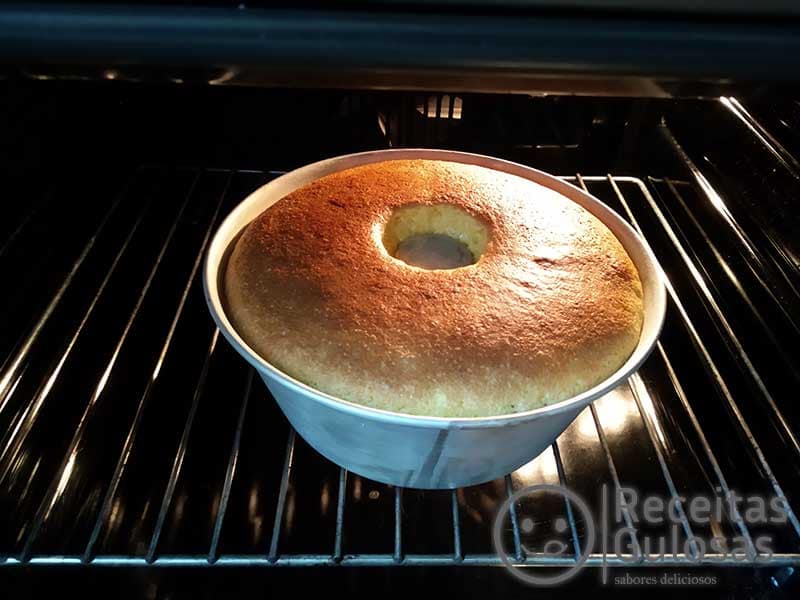 Pão de Ló com apenas 5 ingredientes